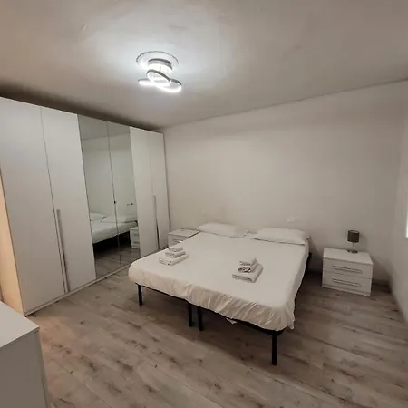 Spacious & Trendy 2br *